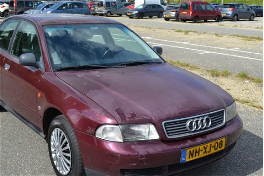 Audi A4 - 1.6 96.000 KM - 1