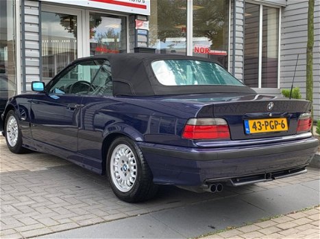 BMW 3-serie Cabrio - 318i Executive - 1