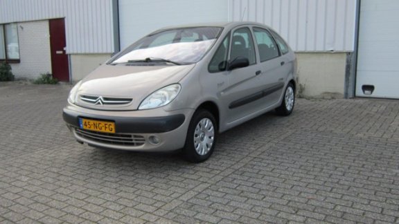 Citroën Xsara Picasso - 1.8i-16V Différence 2 Met climate controle - 1