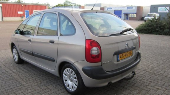 Citroën Xsara Picasso - 1.8i-16V Différence 2 Met climate controle - 1