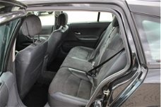 Renault Laguna Grand Tour - 2.0-16V T Tech Line Nieuwe APK airco, climate control, radio cd speler,