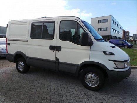 Iveco Daily - 35 S 10 DC L1H1 6 persoons - 1