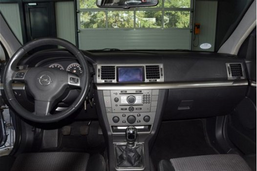 Opel Vectra GTS - 2.2-16V Elegance ECC Navigatie PDC All in Prijs Inruil Mogelijk - 1