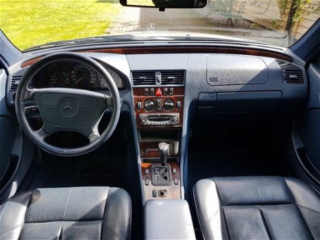 Mercedes-Benz C-klasse - Elegance Automaat Youngtimer - 1