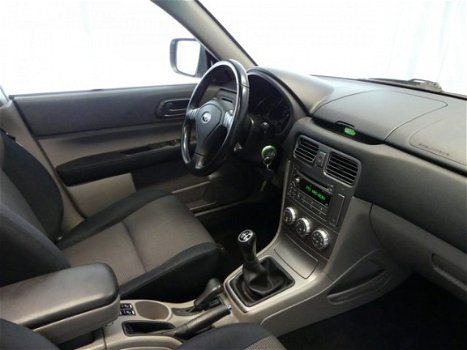 Subaru Forester - 2.0 Luxury AWD Clima | Cruise | Panoramadak | Trekhaak | Pdc | lm velgen - 1