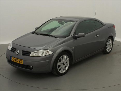 Renault Mégane coupé cabriolet - 2.0-16V Privilège Luxe airco-ecc / pano-dak / leder - 1