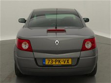 Renault Mégane coupé cabriolet - 2.0-16V Privilège Luxe airco-ecc / pano-dak / leder