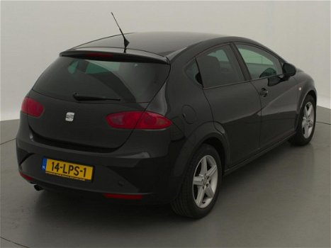 Seat Leon - 1.6 Good Stuff airco / cruise control / zwart-metallic / lmv - 1