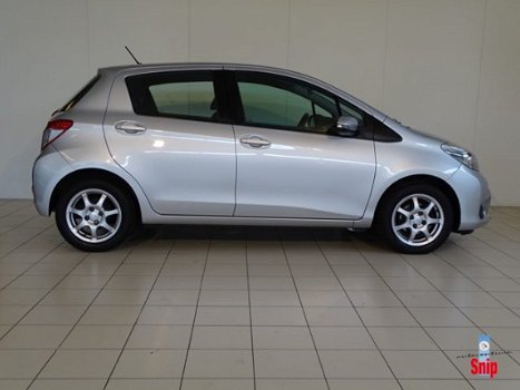 Toyota Yaris - 1.0 VVT-i Aspiration Navi + Camera + PDC +Airco - 1