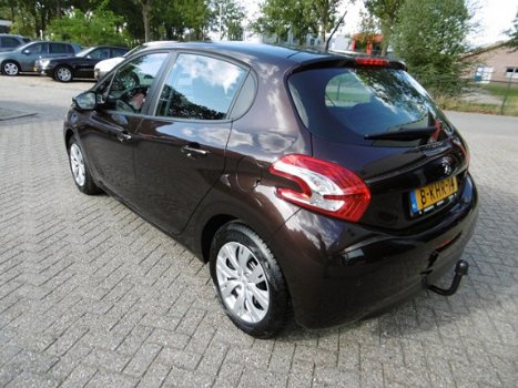 Peugeot 208 - 1.2 VTi 82PK 5D Envy 1e Eign. Dealerauto - 1