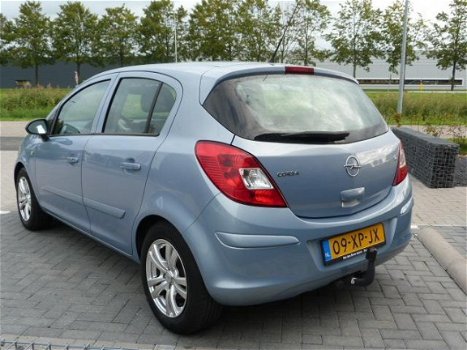 Opel Corsa - 1.4-16V Enjoy 5 Deurs, Airco EINDEJAARSAANBIEDING - 1