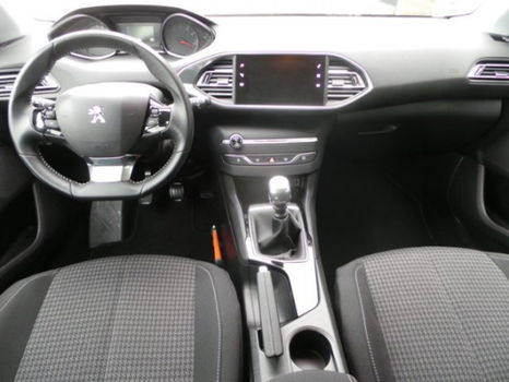 Peugeot 308 - 1.2 PureTech 110pk Active *Navigatie - 1