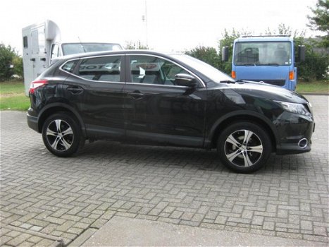 Nissan Qashqai - 1.2 Connect Edition navi, climate control, camera, cruise control, etc - 1