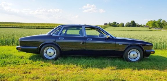 Daimler Sovereign - 3.6 Valt in overgangsregeling voor oldtimers, wegenbelasting €125,- per JAAR - 1