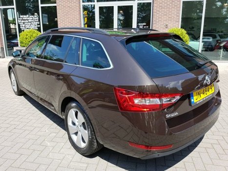 Skoda Superb Combi - 1.6 TDI AMBITION BUSINESS -= Veel ruimte = - 1