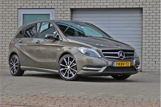 Mercedes-Benz B-klasse - B 180 Automaat/Sportpakket/Nightpakket - 1