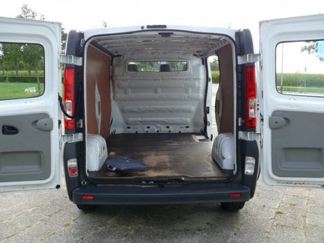 Renault Trafic - 2.0 dCi T29 L2H1 Générique 3 Persoons. ELEK RAMEN, ELEK SPIEGELS, SCHUIFDEUR RECHTS - 1