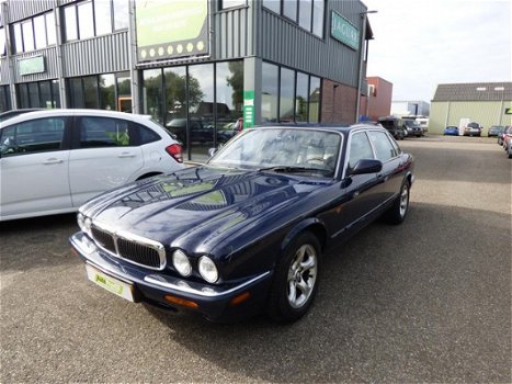 Jaguar XJ - 3.2 EXECUTIVE V8 - 1