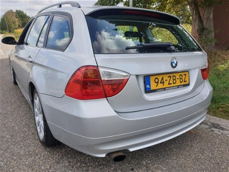 BMW 3-serie Touring - 318d Zeer netjes apk 09-2020 - 1