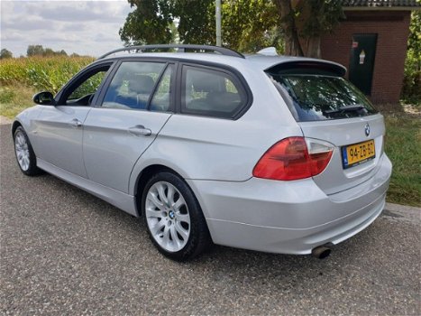 BMW 3-serie Touring - 318d Zeer netjes apk 09-2020 - 1