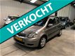 Toyota Yaris - 1.3 VVT-i Sol AIRCO/NAP/APK - 1 - Thumbnail