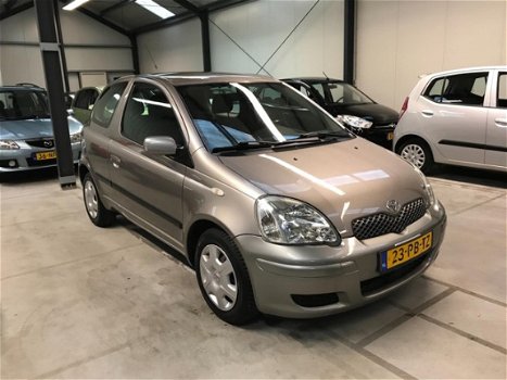 Toyota Yaris - 1.3 VVT-i Sol AIRCO/NAP/APK - 1