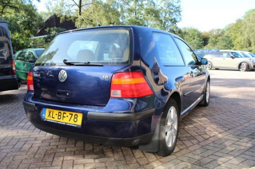 Volkswagen Golf - 1.6 - 1