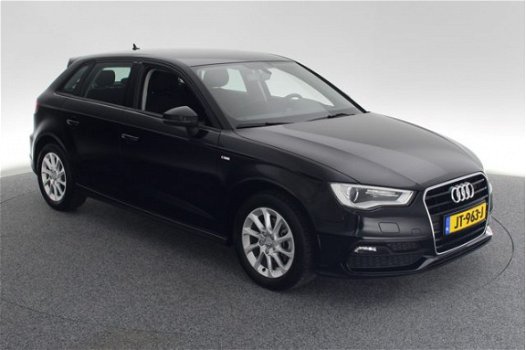 Audi A3 Sportback - 1.2 TFSi 110 pk Adrenalin / S Line exterieur / navi / clima / xenon - 1