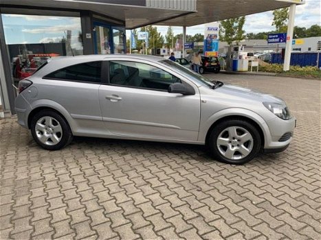 Opel Astra GTC - 1.6 Cosmo CLIMATE CONTROLE//CRUISE CONTROLE//LMV//NIEUWE APK - 1