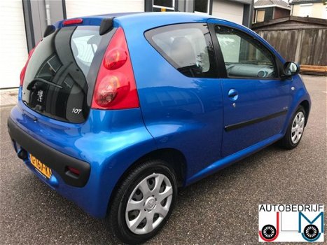 Peugeot 107 - Millesim 1.0 Airco 95907 km NAP 2011 - 1