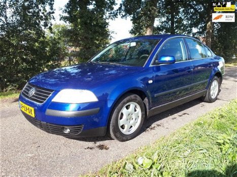 Volkswagen Passat - 2.0-20V Arctic MET VOL JAAR A.P.K - 1