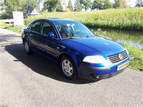 Volkswagen Passat - 2.0-20V Arctic MET VOL JAAR A.P.K - 1