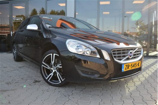 Volvo V60 - 1.6 T3 | 18 Inch | Cruise Control | Airco | - 1