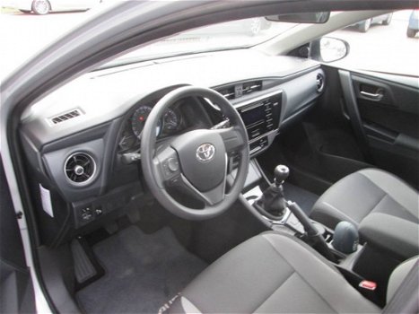 Toyota Auris - 1.3 VVT-i Comfort 5drs - 1