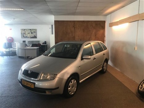 Skoda Fabia Combi - 1.4 Comfort Apk Nieuw, Cruise Control.E-Ramen, N.A.P, Nette auto GEEN Mankemten - 1