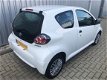 Toyota Aygo - 1.0 VVT-i Access WHITE-EDITION/NIEUW-MODEL/NIEUWE-APK/DEALERONDERHOUDEN - 1 - Thumbnail