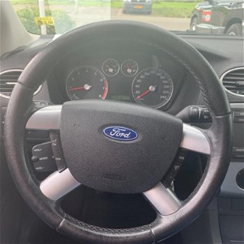 Ford Focus Wagon - 1.6-16V First Edition nieuwe apk, airco en cruise control - 1