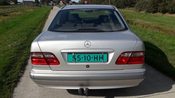 Mercedes-Benz E-klasse - 220 - 1