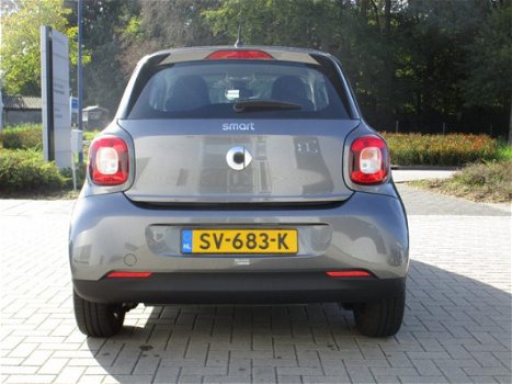 Smart Forfour - 1.0 Turbo Pure Automaat Airco 15'' Lm velgen Cruise control - 1