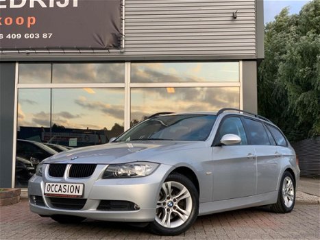 BMW 3-serie Touring - 320d *PANORAMADAK*AUTOMAAT*VOL*EERSTEEIG - 1