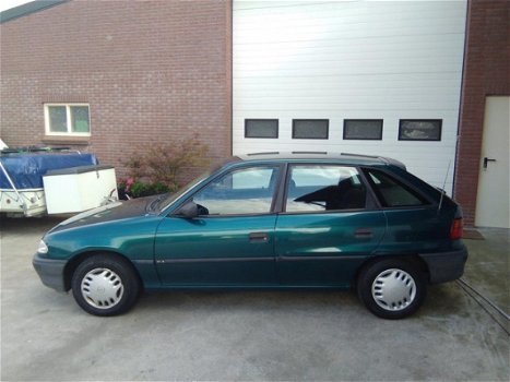 Opel Astra - 1.6i GLS Automaat - 1