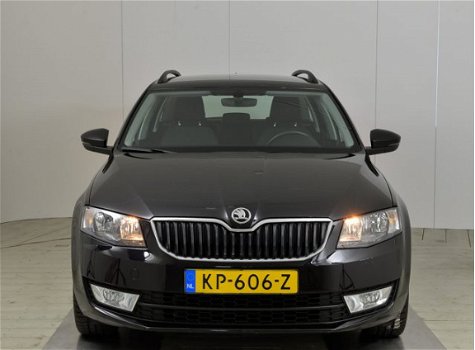 Skoda Octavia Combi - 1.0 TSI Greentech Ambition Business Navigatie/Climate/Parkeersensoren - 1