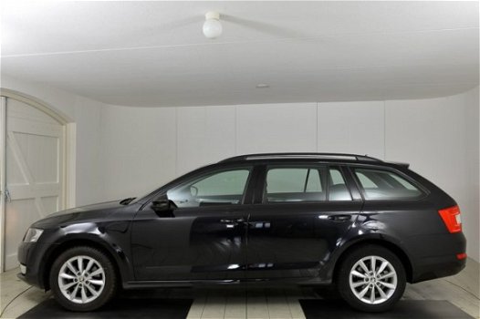 Skoda Octavia Combi - 1.0 TSI Greentech Ambition Business Navigatie/Climate/Parkeersensoren - 1