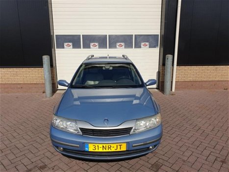 Renault Laguna Grand Tour - 1.8-16V Elective APK tot 18-11-2020 trekhaak/automaat/lage km - 1