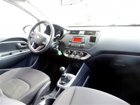 Kia Rio - 1.2 CVVT 5drs (airco, navi, aux) - 1