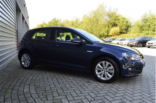 Volkswagen Golf - 1.0 TSI 115PK BUSINESS EDITION CONNECTED - 1