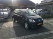 Volkswagen Up! - 1.0 high up / automaat / 75 PK /parkeersensor achter - 1 - Thumbnail