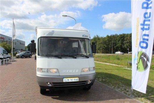 Hymer B 644 G dwarsbed - 3