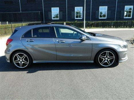 Mercedes-Benz A-klasse - 180 Prestige AMG PAKKET PANORAMADAK LEER LED XENON NAVI PDC - 1