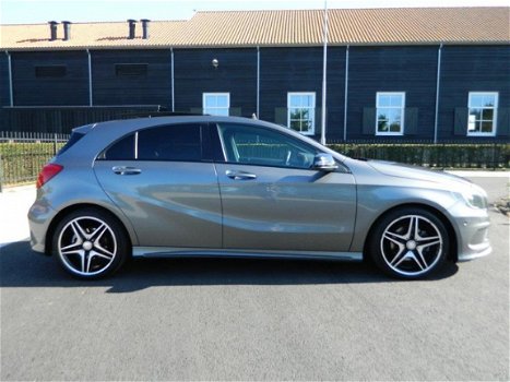 Mercedes-Benz A-klasse - 180 Prestige AMG PAKKET PANORAMADAK LEER LED XENON NAVI PDC - 1